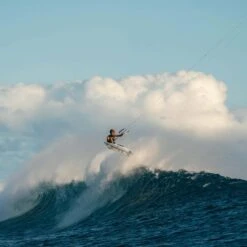 Duotone Whip Kitesurf Board 2023 9 Duotone Whip Kitesurf Board 2023 -Surfing Gear DTK 2023 Surfboards 0008 44230 3408 1