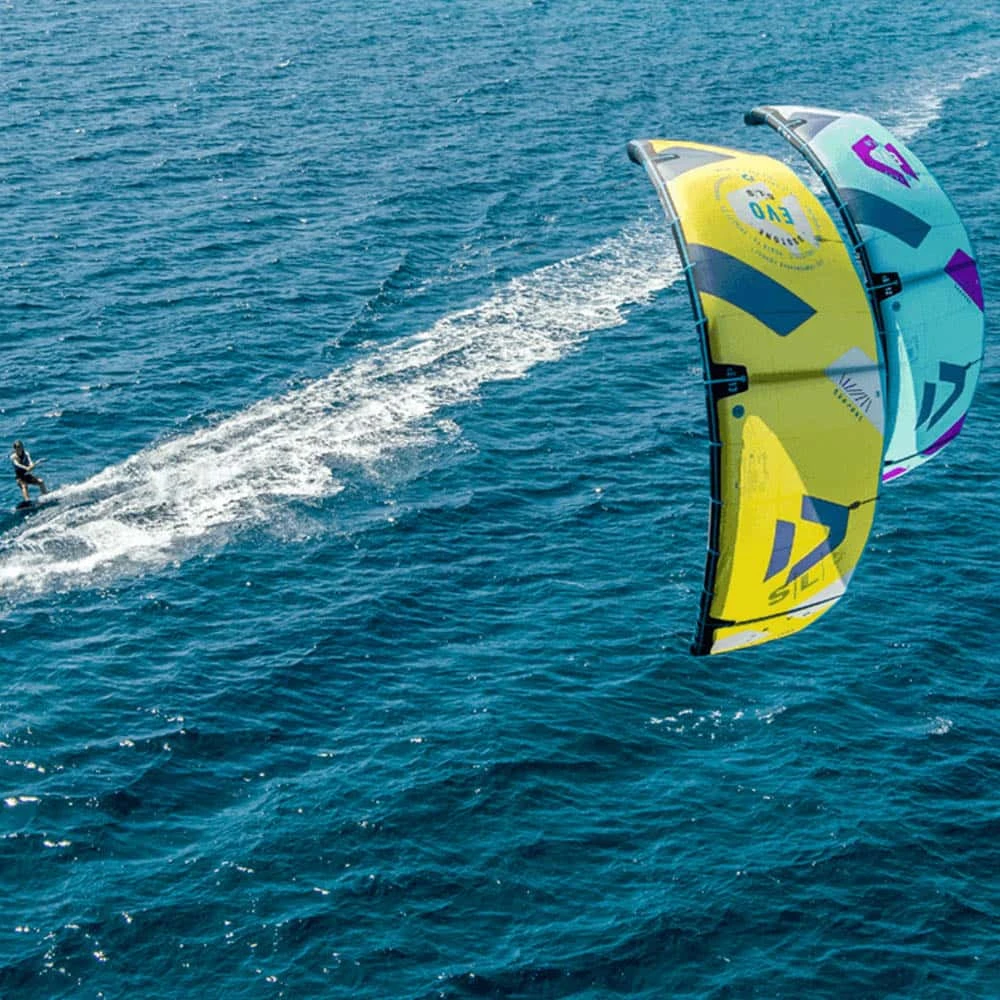 Duotone Travel Bag 2023 5 Duotone Travel Bag 2023 - Image 3