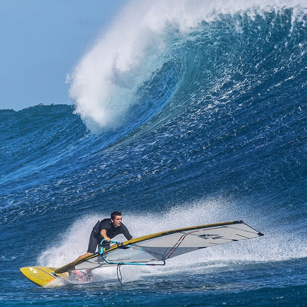 Duotone Grip 4 SLS Windsurf Board 2024 6 Duotone Grip 4 SLS Windsurf Board 2024 - Image 4