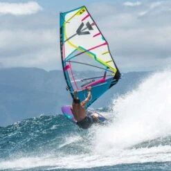 Duotone Super Hero Windsurfing Sail 2021 19 Duotone Super Hero Windsurfing Sail 2021 -Surfing Gear DTW Super Hero 2021 Action