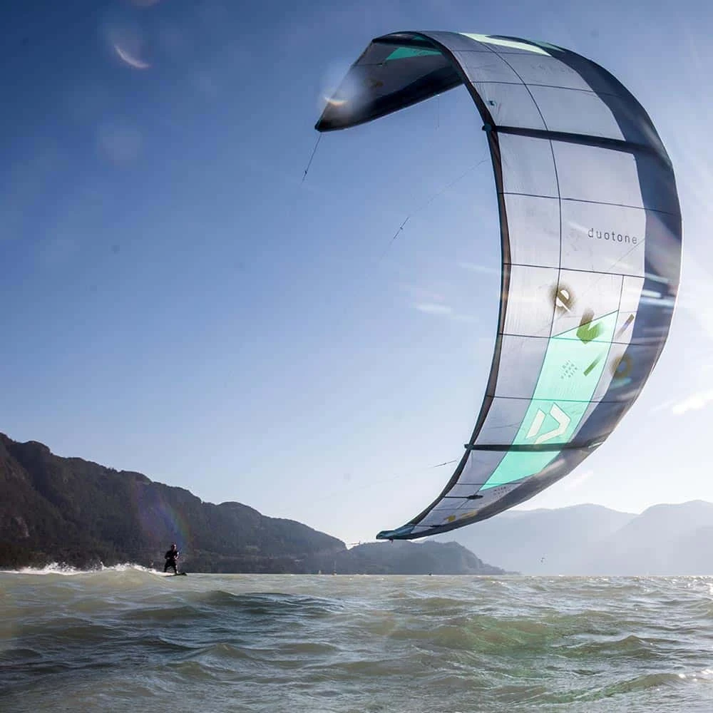 Duotone Used Evo Kitesurfing Kite 2021 6 Duotone Used Evo Kitesurfing Kite 2021 - Image 4