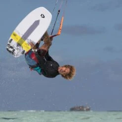 Duotone Kitesurf Board TS-M Pro I Fins2023