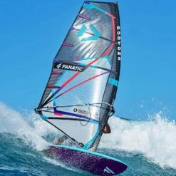 Duotone Silver Series Windsurf Boom 2022 -Surfing Gear Duotone Windsurf 2022 0023 DUOTONE SAILS 2022 Super Hero Gallery 01