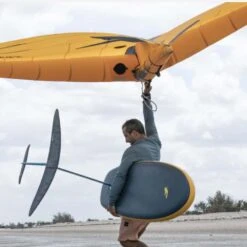 Surfing Gear -Surfing Gear F ONE Phantom FCT Foil action