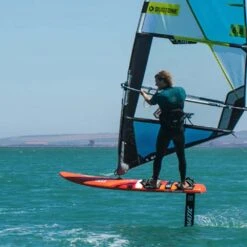 Fanatic Flow Windsurf Foil Back Wing Stabiliser (New Mount) 2022 -Surfing Gear Fa Flow Foil Action 1 3