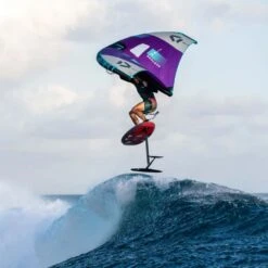 Fanatic Aero Carve Foil Carbon Range 2023 17 Fanatic Aero Carve Foil Carbon Range 2023 -Surfing Gear Fanatic Aero Carve Foil wing sets 2022 Action 1 1