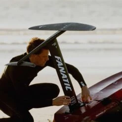 Surfing Gear -Surfing Gear Fanatic Aero foil high aspect Action2