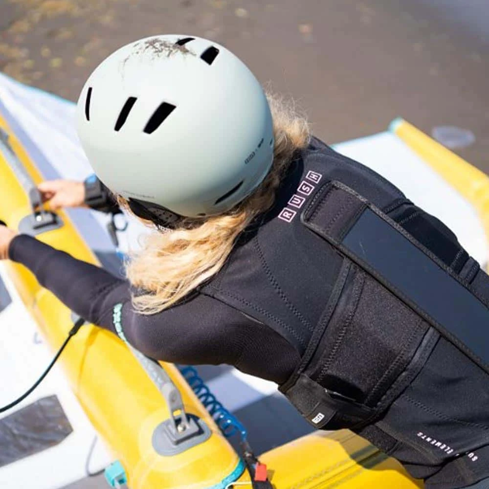 ION Rush Wingfoil Impact Vest Harness 2024 5 ION Rush Wingfoil Impact Vest Harness 2024 - Image 3